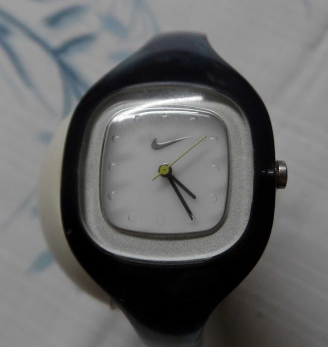 Relógio Nike analógico a pilha para Mulher (69)