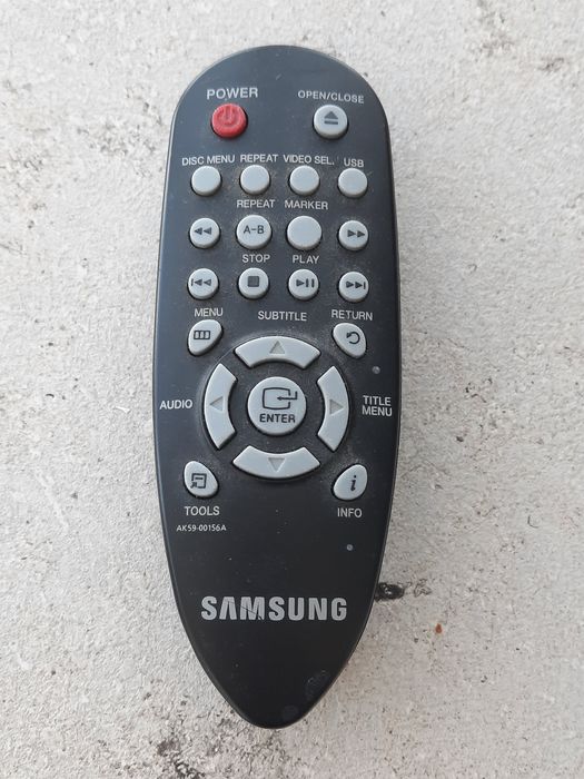 Продам лазерный DVD плеер Samsung с USB и караоке