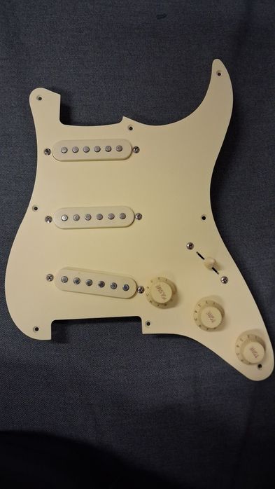 Pickguard płytka stratocaster cream