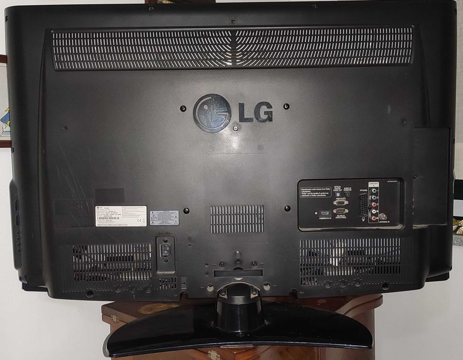 TV LG (Modelo 37LD420)