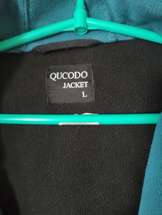 Kurtka typu software z kapturem