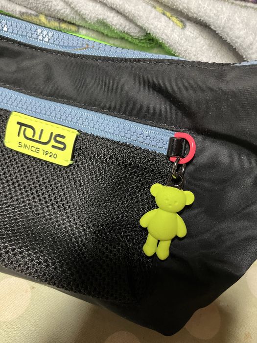 Mala TOUS preta e colorida ursinho