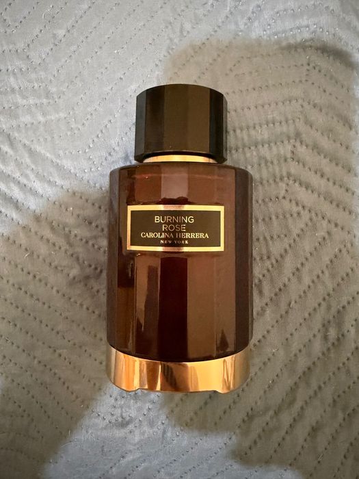 Perfume Burning Rose Carolina Herrera