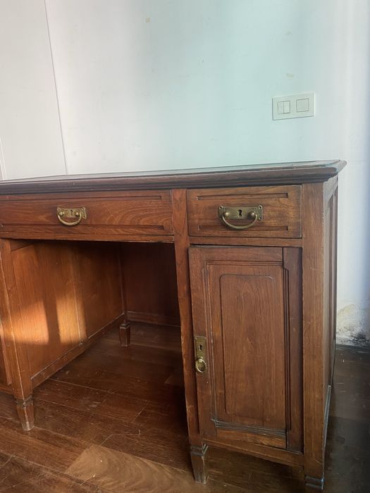 Escrivaninha/mesa de trabalho