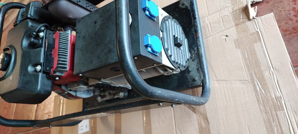 Gerador a gasolina lombardini 8CV 350cc 5kva 220v monofásico