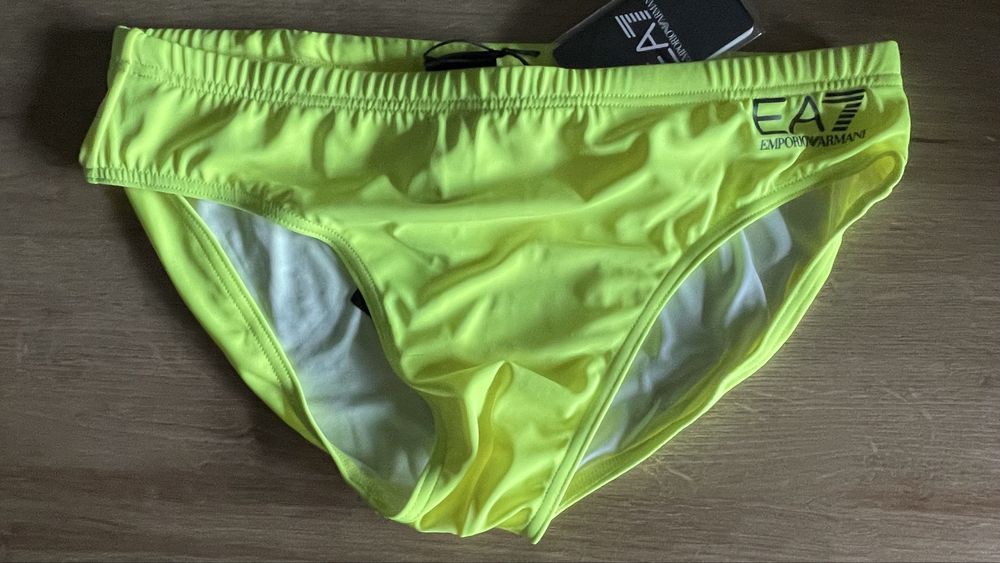 Kąpielowki Emporio Armani roz.M
