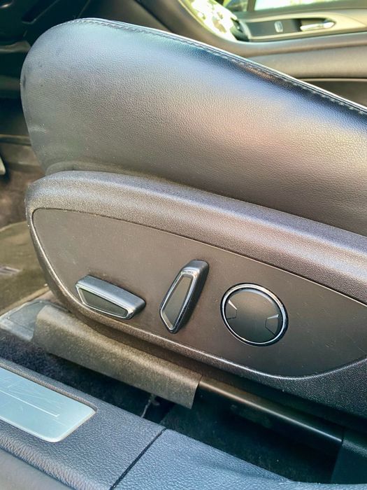 Автомобіль Lincoln MKZ 2016 року