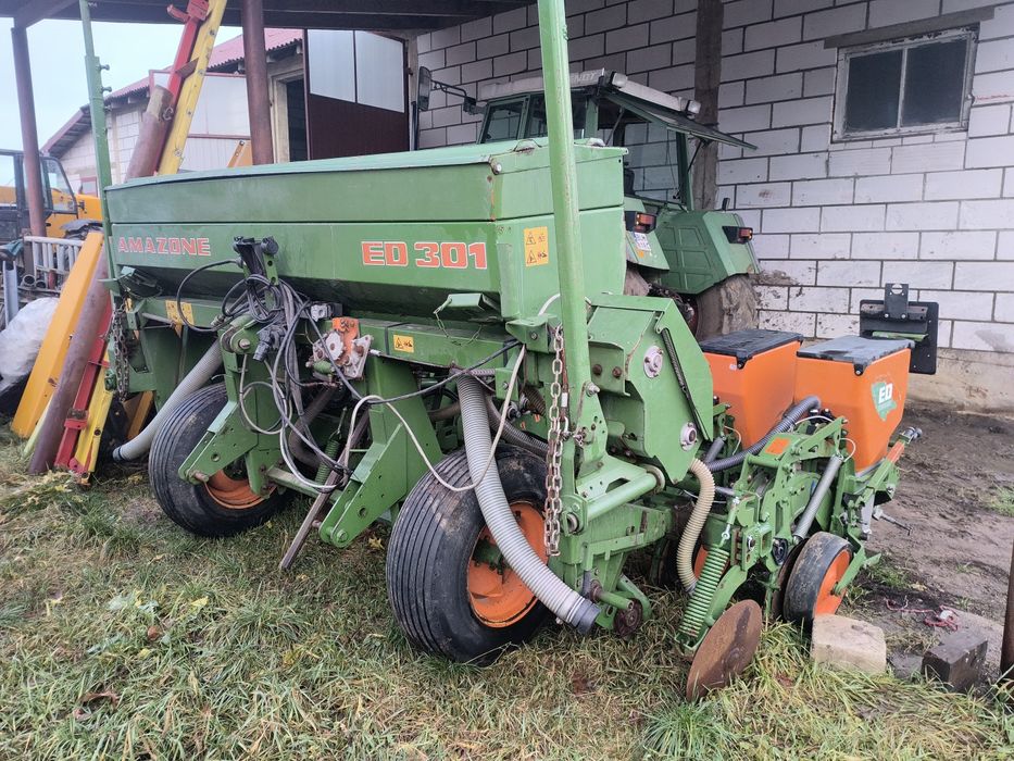 Siewnik do kukurydzy Amazone contur 6
