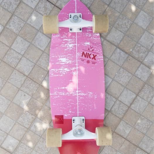 Skate NKX rosa - estilo carver