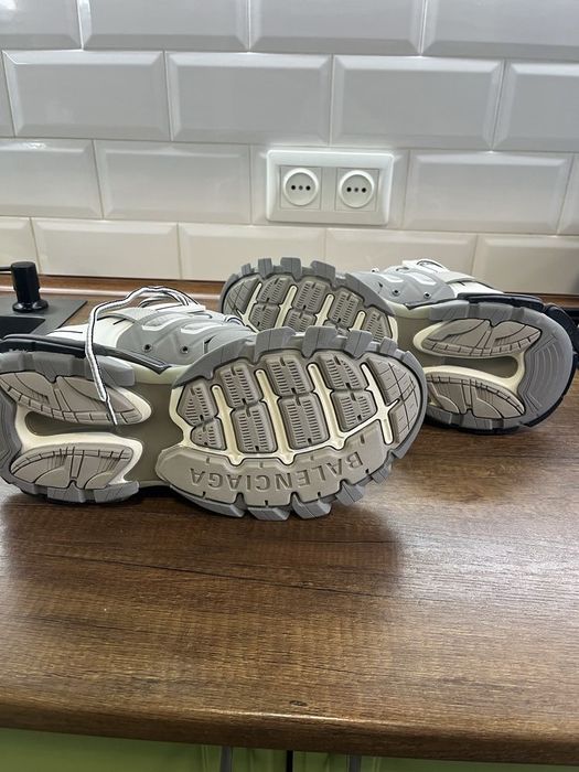 Кроссовки:Balenciaga Runner