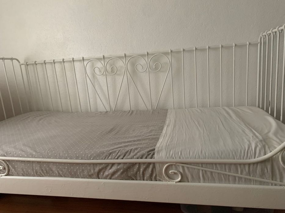 Cama metal branca