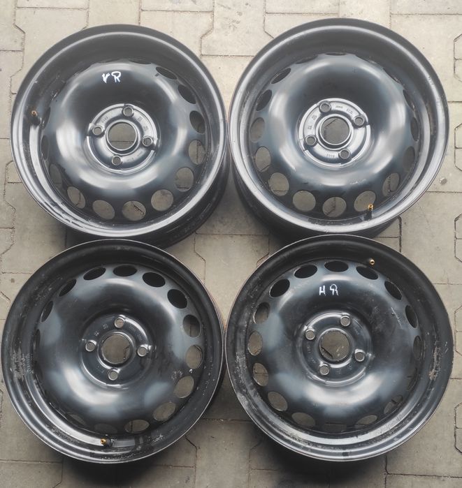 Felgi stalowe 4x100 15" Toyota Aygo  4,5J ET  35  Kia Hyundai Mazda Opel