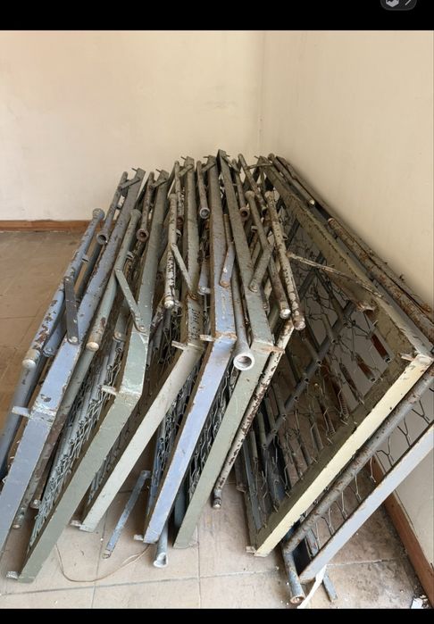 Sprzedam łóżka metalowe wojskowe 80x200