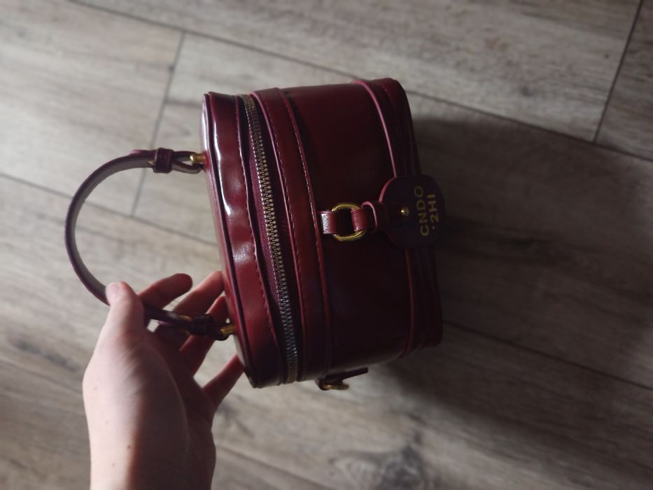 Torebka kuferek bordowy
