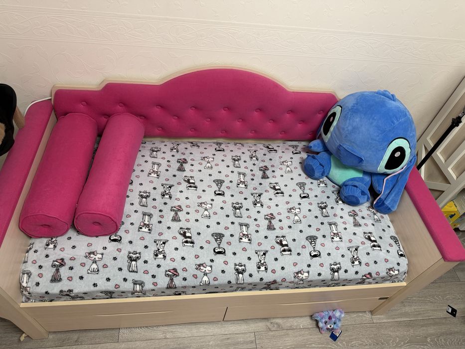 Детская кровать б/у в отличнос состоянии