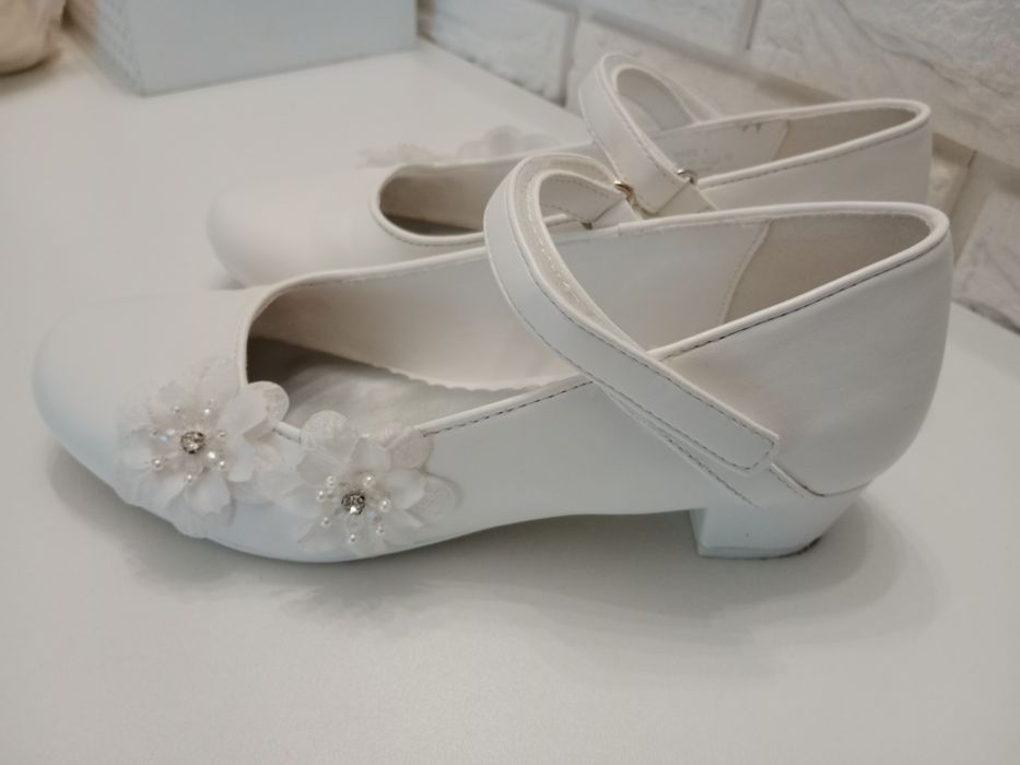 Buty komunijne dziewczęce