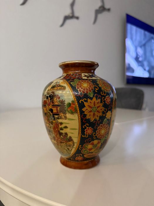 Piękny wazon ceramiczny