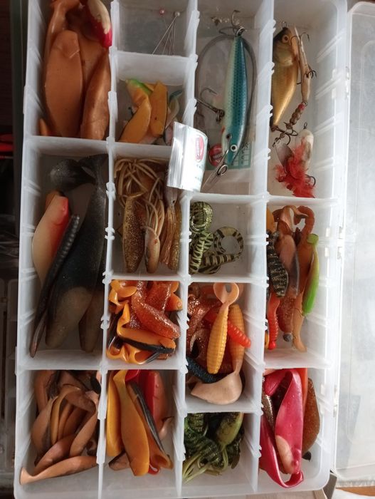 Продам рыбацкие снасти.