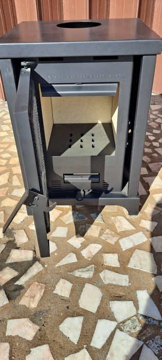 Vendo Salamandra a Lenha Sem Ventilação