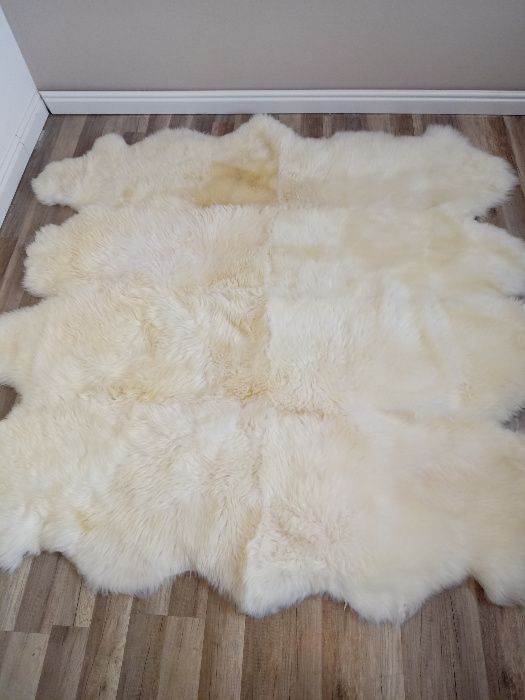 Skóra Owcza Dywan z 8 Skór Skóry Owcze Narzuta Naturalne