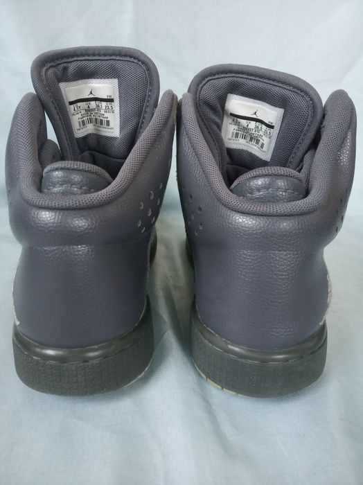 36 Nike Air Jordan Flight 4