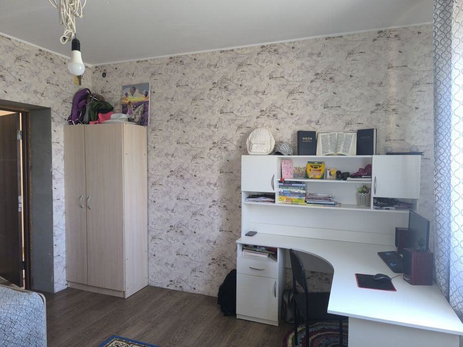 Продам дом в селе Вiльне (Свердловка) 60000