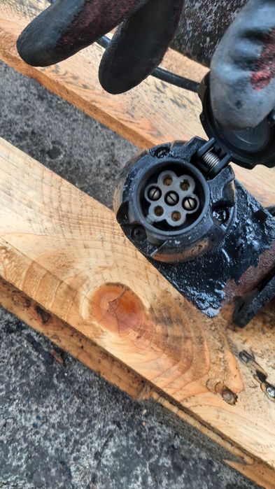 Hak holowniczy ford mondeo mk3 kombi