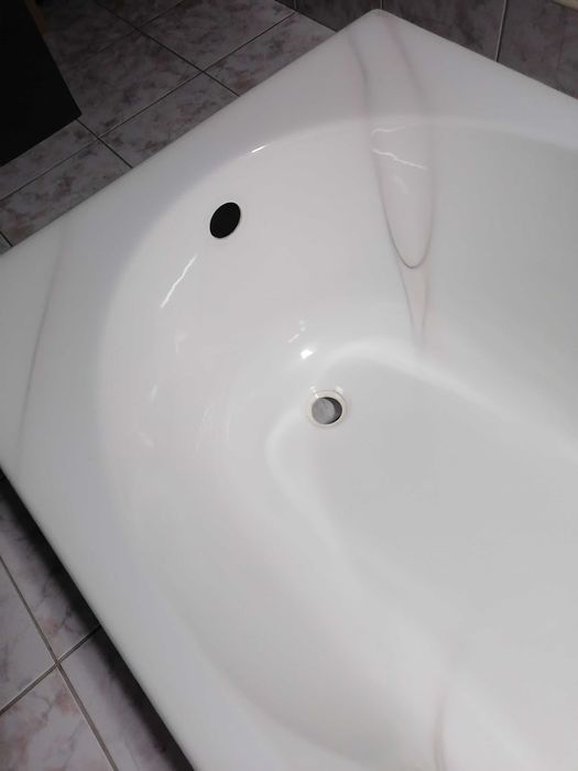 Banheira tons brancos