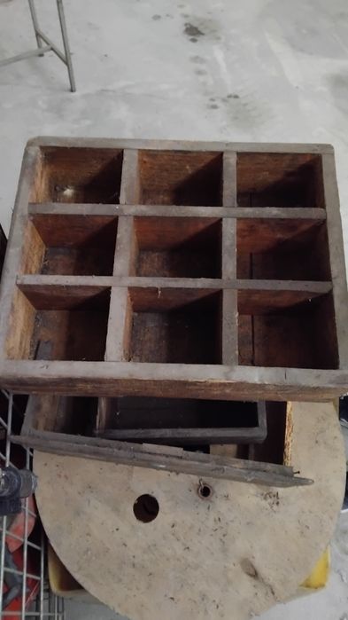 Caixas de madeira antigas