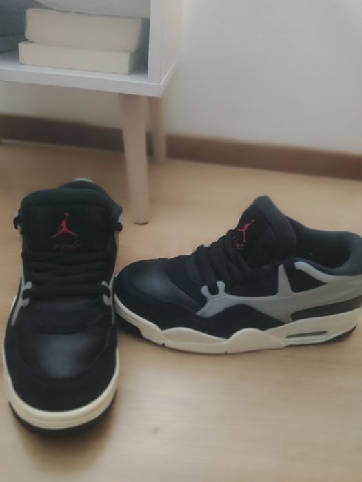 Sapatos desportivos Jordan4RM
