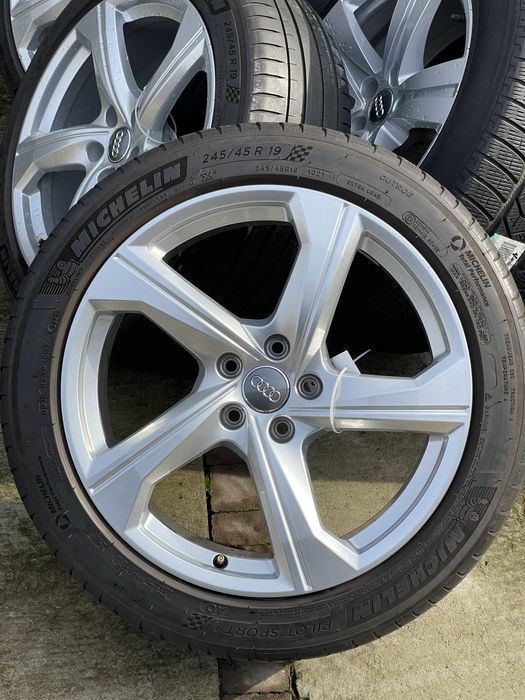 Audi a6 r19 245/45/19 michelin q5 a4 a7 skoda vw: 670 € - Колеса в