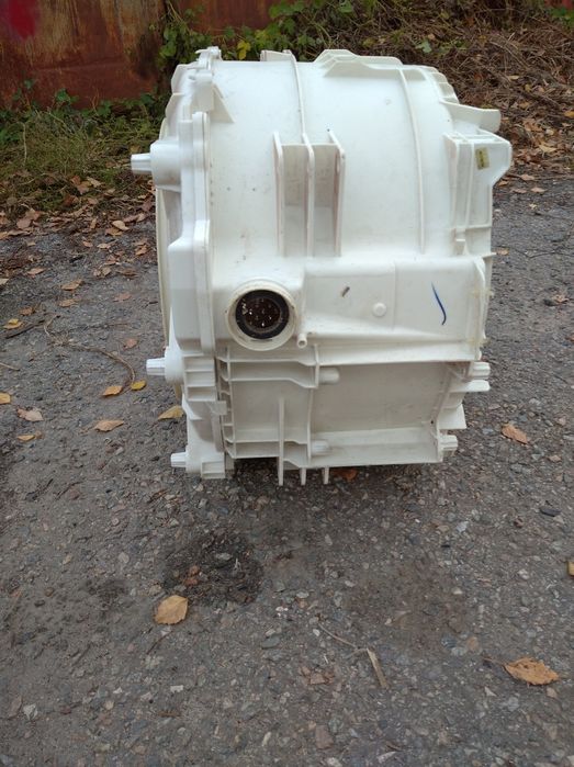 Бак стиральной машинки Аристон