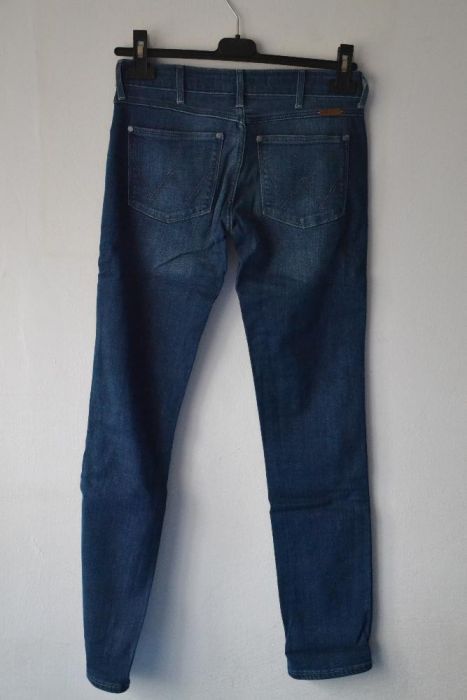 Damskie jeansy Wrangler W25 L30 Molly