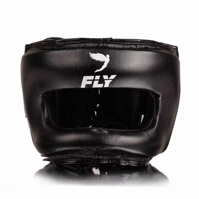 Capacete de boxe