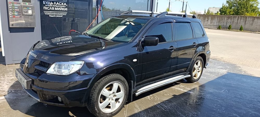 Продаю Mitsubishi Outlander
