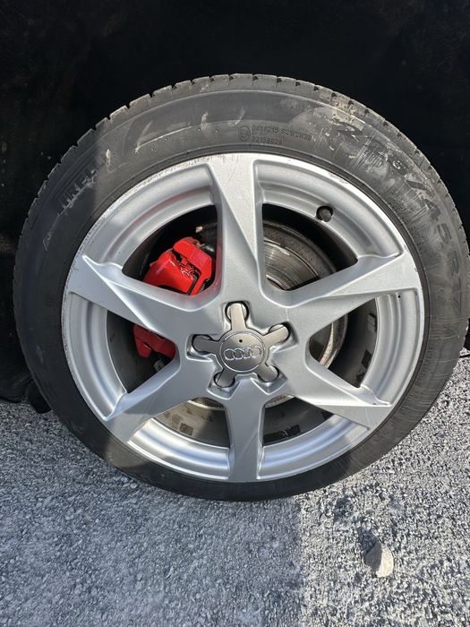 Felgi Audi z nowymi oponami letnimi pirelli 225/45/17
