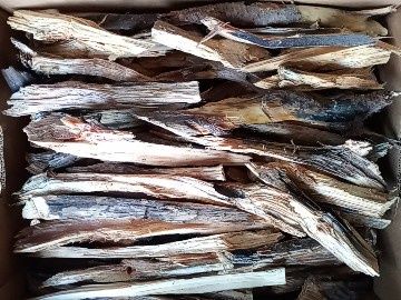 Smolak łuczyna podpałka szczapki