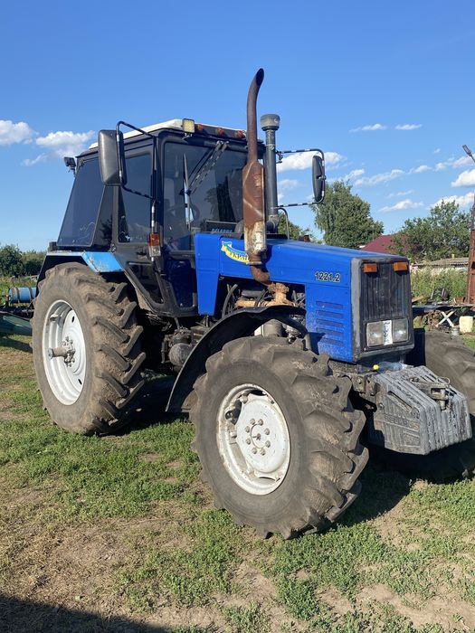 Продам трактор мтз 1221/2