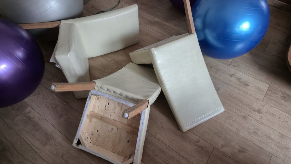 Drewno do spalenia drzwi szafka deski płyty