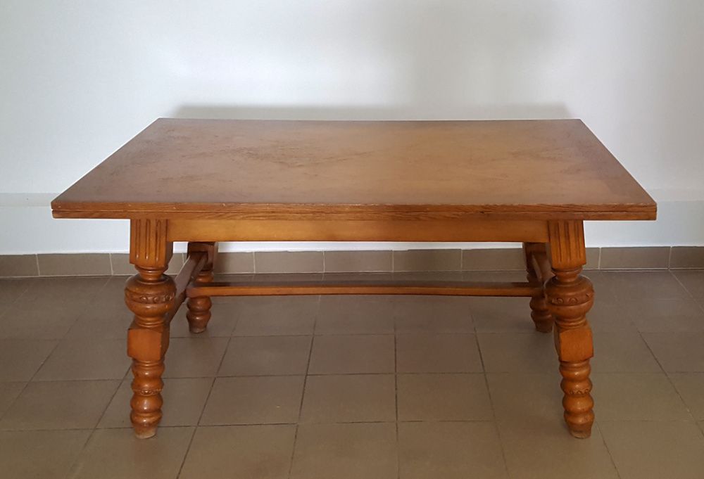 Stół rozkładany, rzeźbiony, inkrustowany - 152/248 cm - ok. 1900 rok