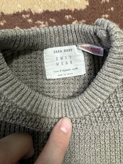 Світер Zara