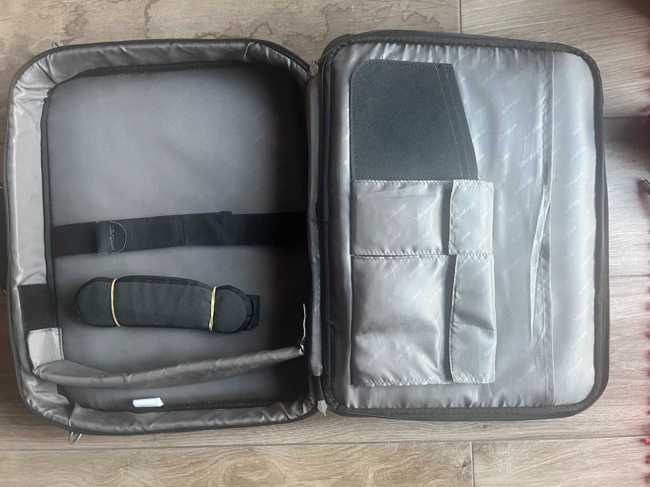 Mala PC Marca Targus - 45x35cm - 17’’