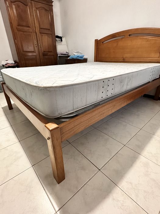 Cama Madeira Maciça + Colchão + Estrado - 1,40x1,90m