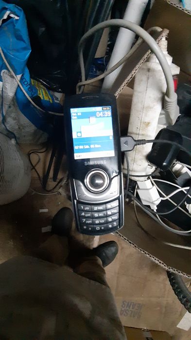 Telemóvel Samsung a funcionar muito bem