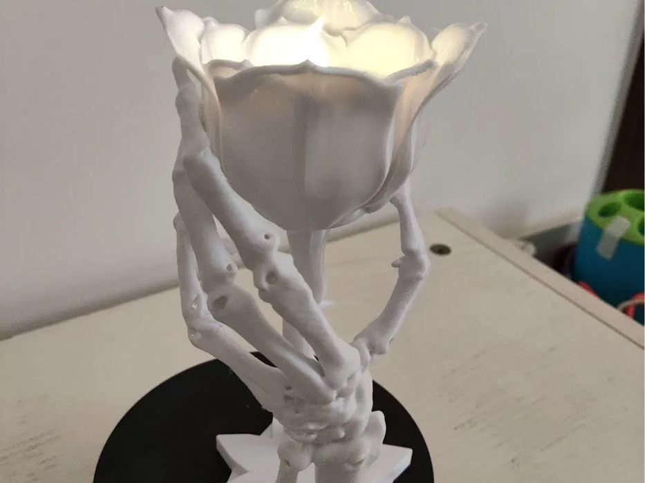 Castial de Vela Caveira e Rosa