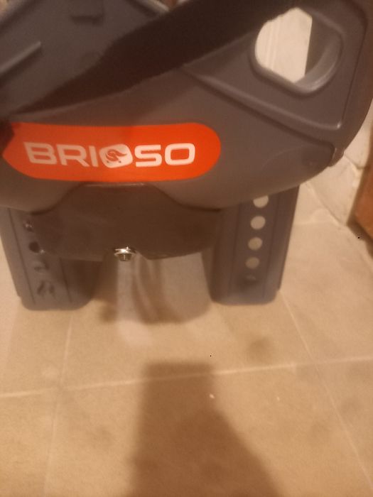 Fotelik dla dziecka brioso