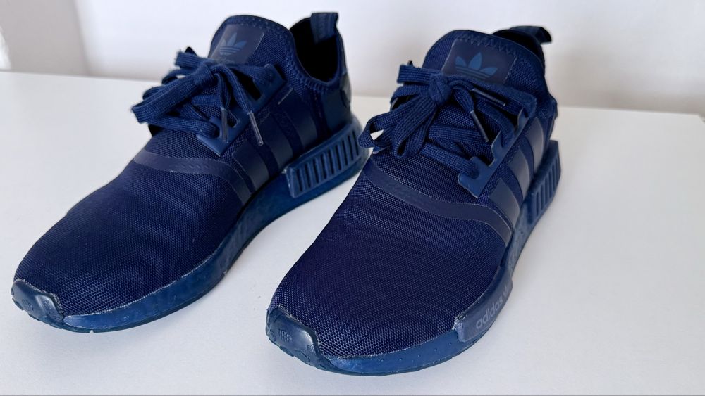 Кросівки adidas NMD R