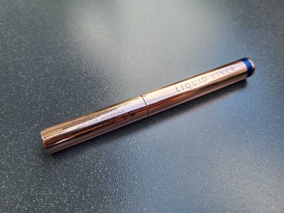 Eyeliner Anastasia Beverly Hills Liquid Liner - niebieski