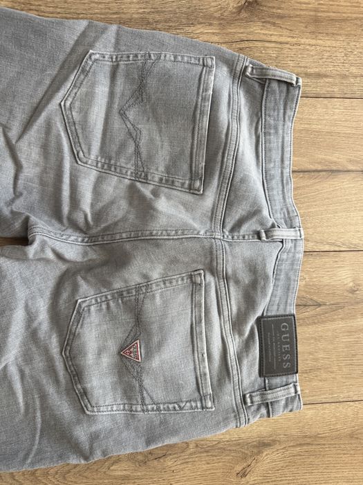 Spodenki Guess rozmiar 32