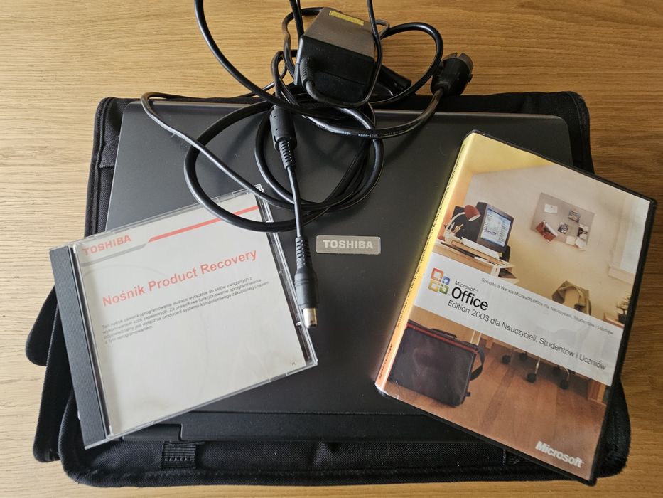 Laptop Toshiba Satellite M100-221